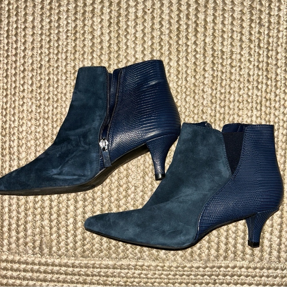 Elegant Navy Ankle Boots